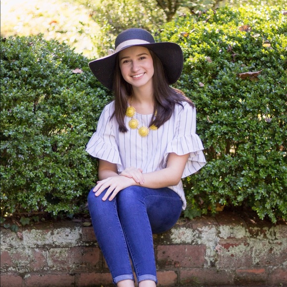 Meet your Posher, Sophie - Picture 1 of 1